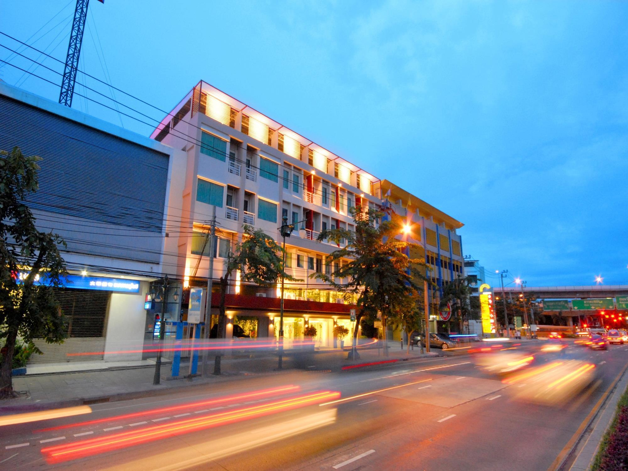 Bangkok Loft Inn Exterior photo
